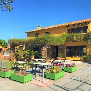 https://cortijo-amaya-torrox-costa.1costadelsol.com