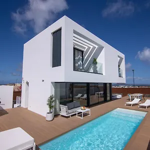 https://holiday-villa-yolo-luxe-sur.in-canary-islands.com